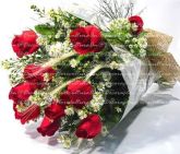 BUQUET DE 10 ROSAS SIMPLES